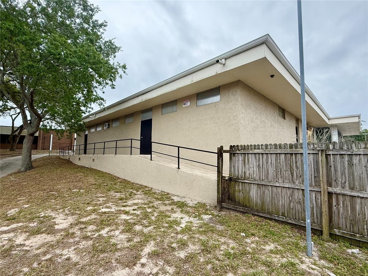 220 CORAL SANDS DRIVE — photo 11 of 71