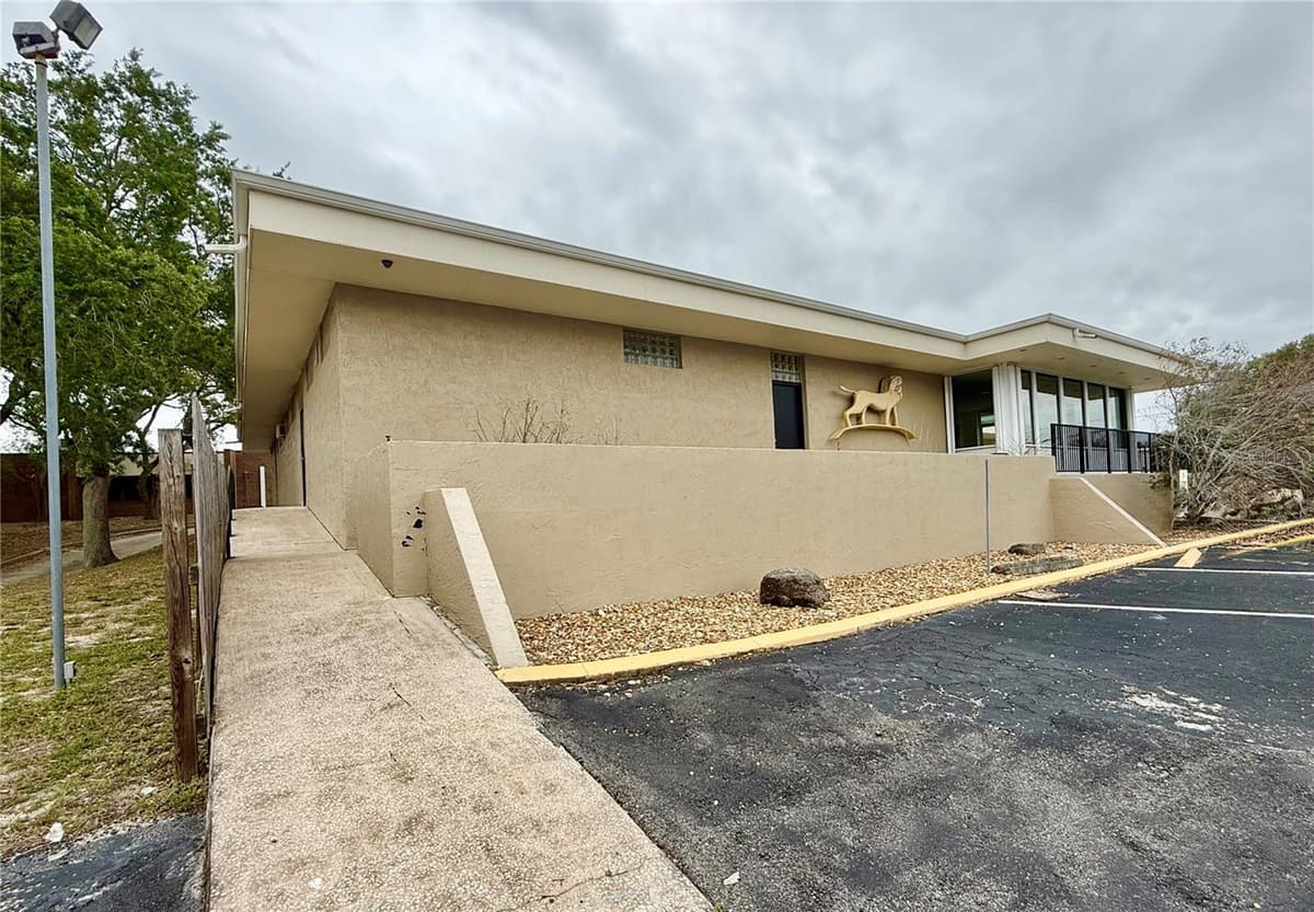 220 CORAL SANDS DRIVE — photo 7 of 71