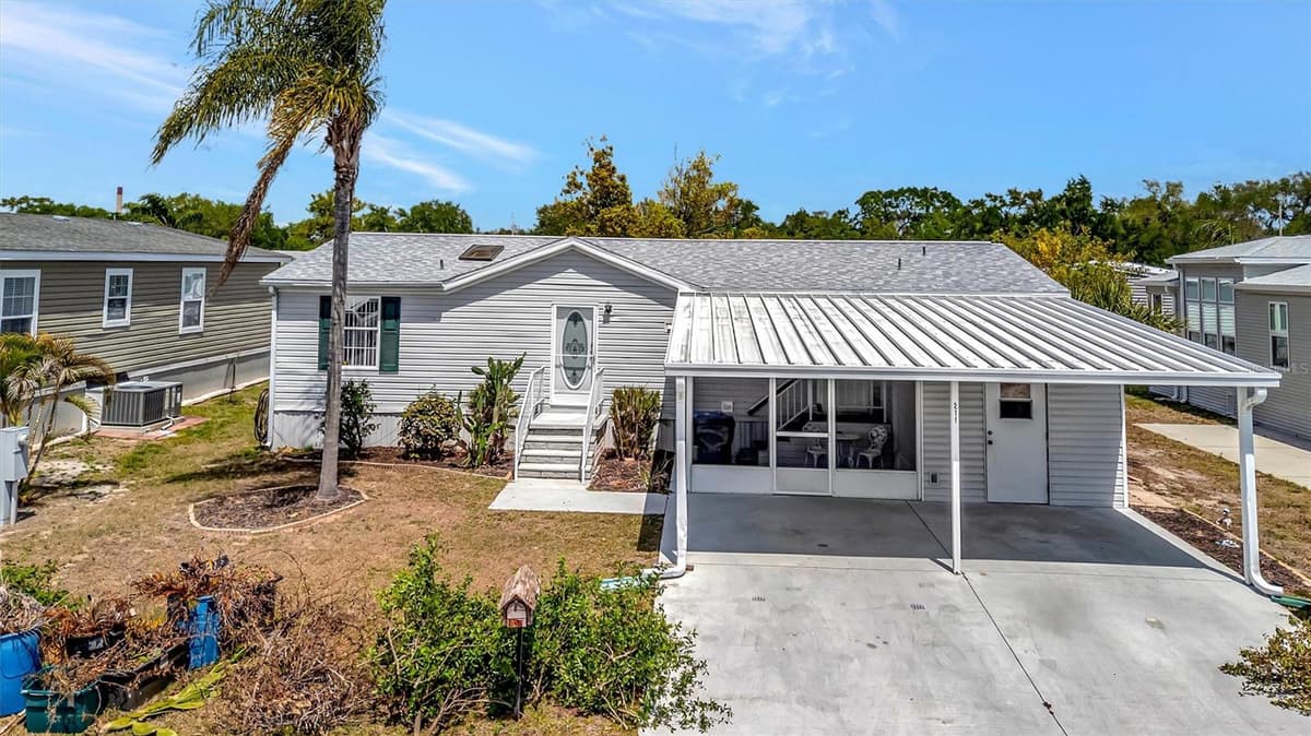 211 PORT ROYAL LANE — photo 3 of 28
