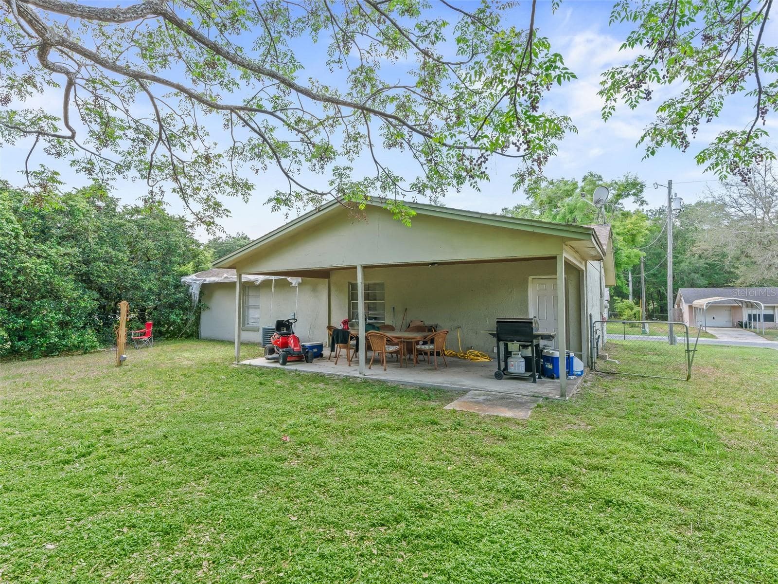 911 JACARANDA DRIVE — photo 22 of 24