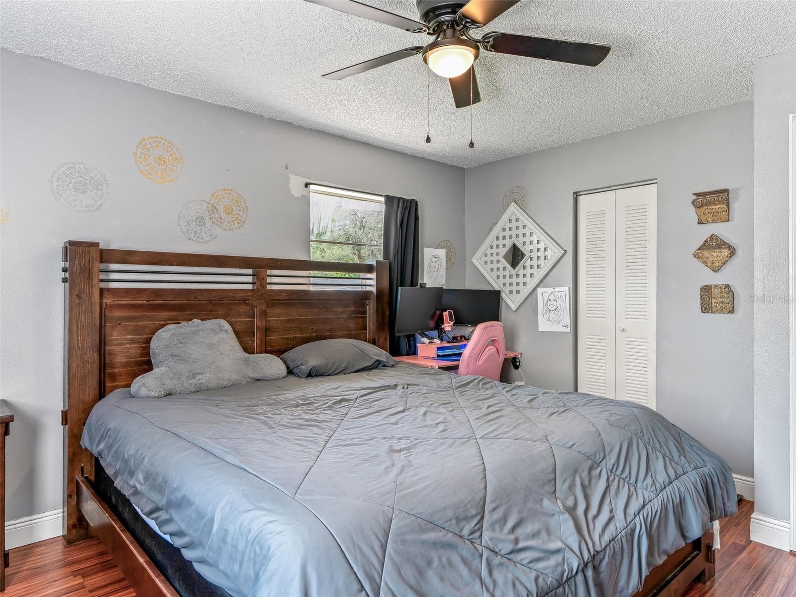 911 JACARANDA DRIVE — photo 12 of 24