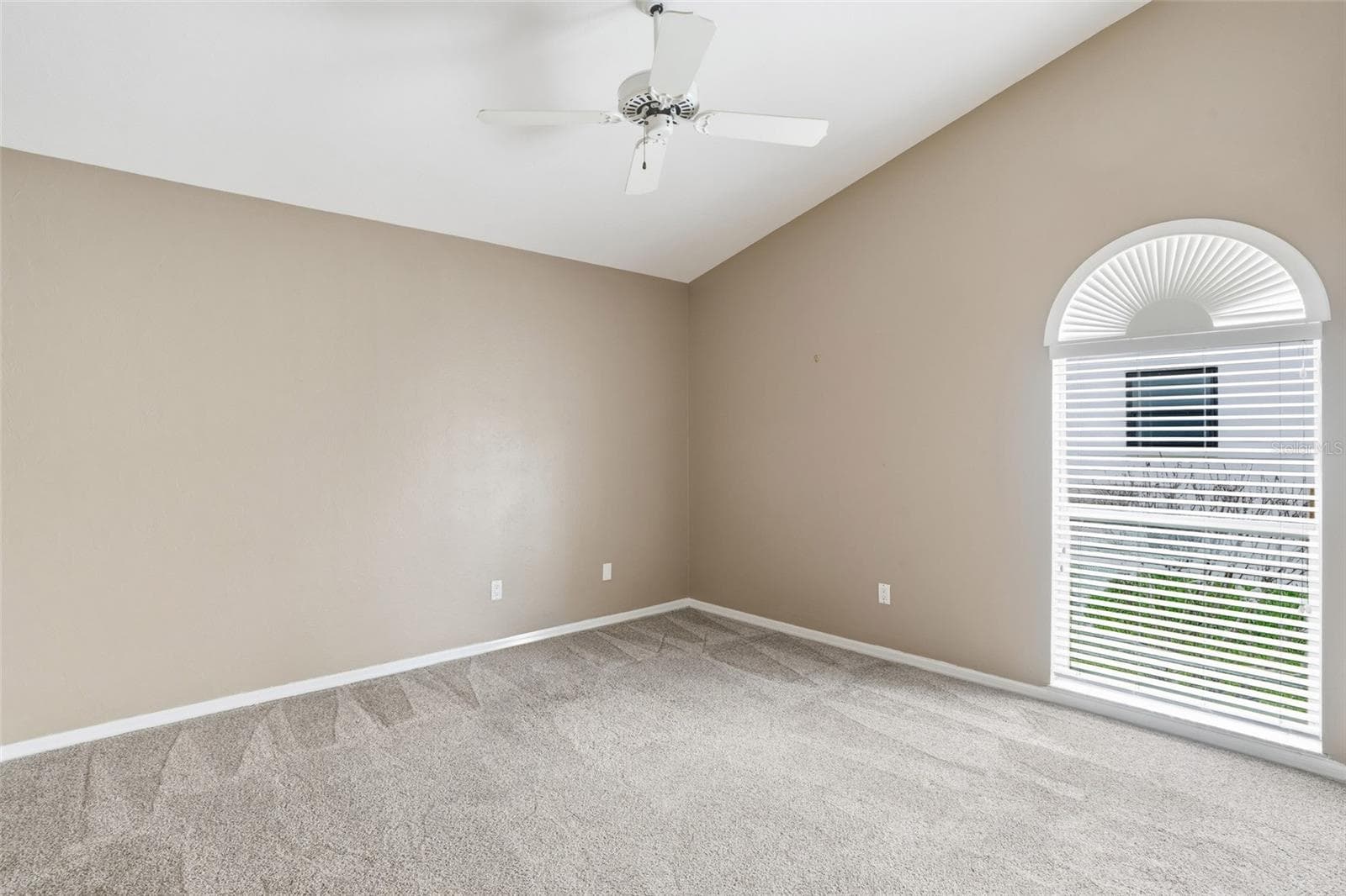 1411 54TH TERRACE — photo 34 of 58