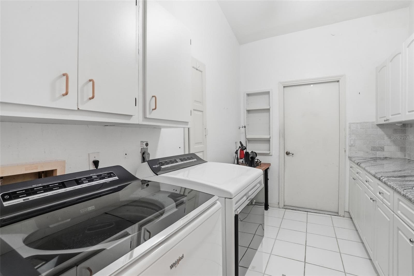 1411 54TH TERRACE — photo 37 of 58