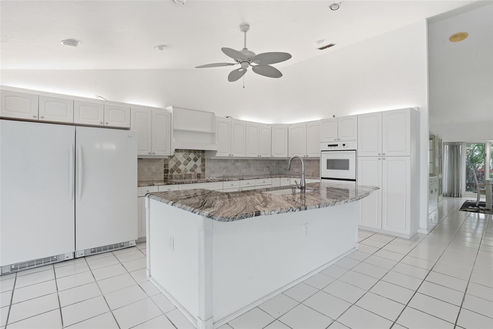 1411 54TH TERRACE — photo 16 of 58