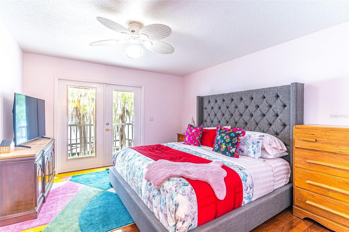 6850 HUNT ROAD — photo 45 of 97