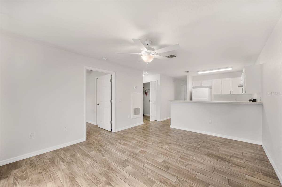 210 ORANGE AVENUE — photo 23 of 49