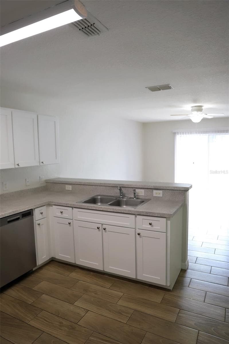 210 ORANGE AVENUE — photo 29 of 49