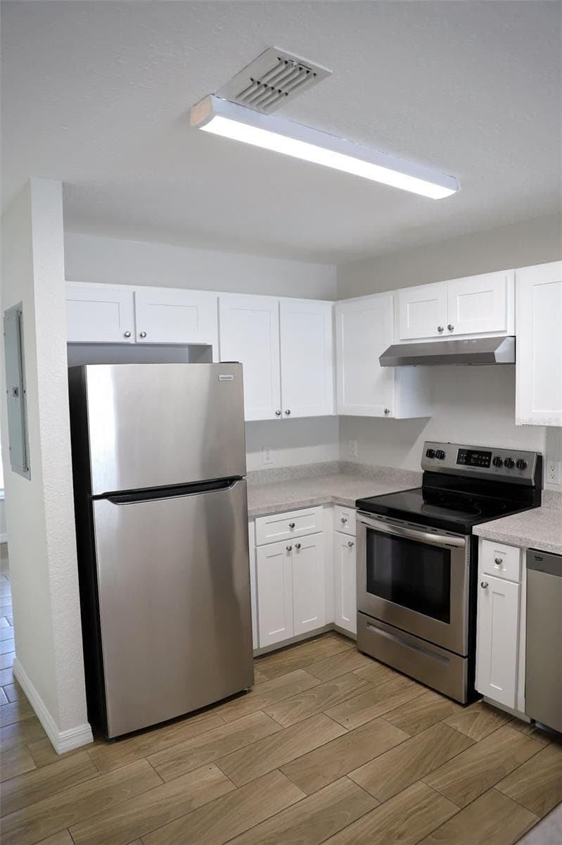 210 ORANGE AVENUE — photo 27 of 49