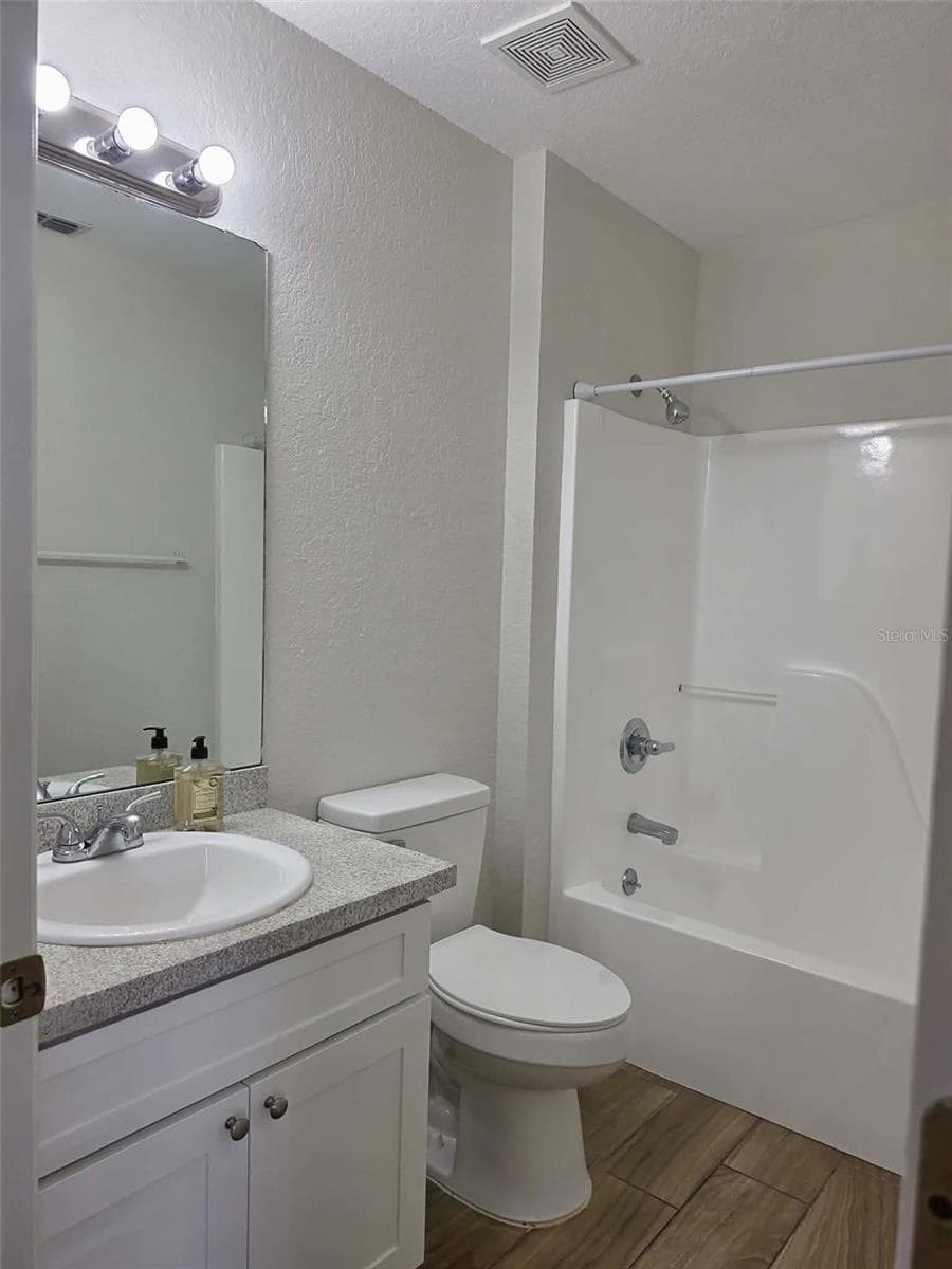 210 ORANGE AVENUE — photo 35 of 49