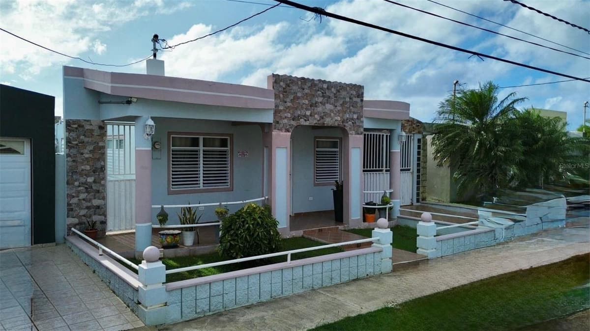 A11 BO ISLOTE, COSTA ATLANTICO — photo 3 of 44