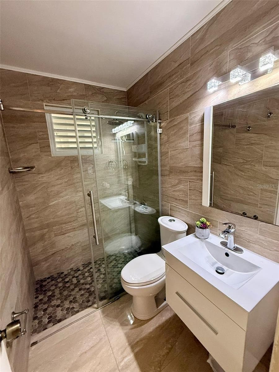 A11 BO ISLOTE, COSTA ATLANTICO — photo 12 of 44