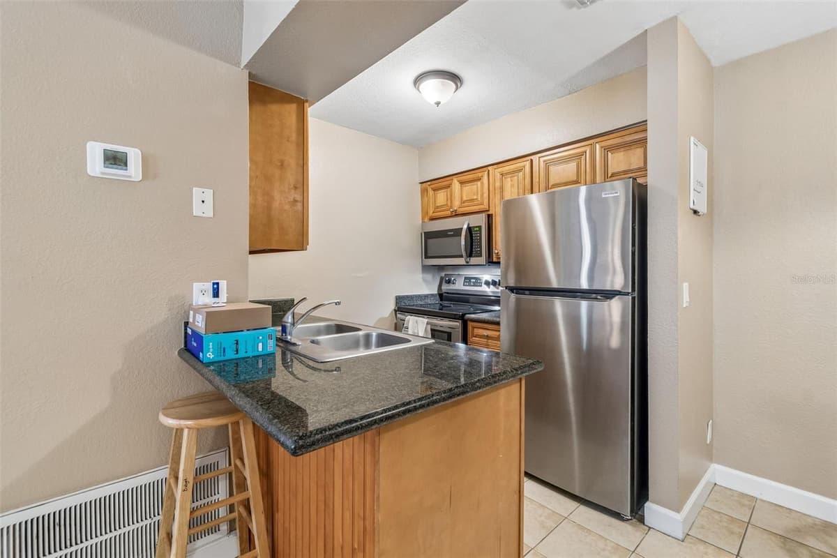 229 RED MAPLE PLACE — photo 6 of 45