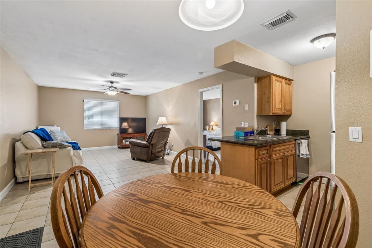 229 RED MAPLE PLACE — photo 4 of 45