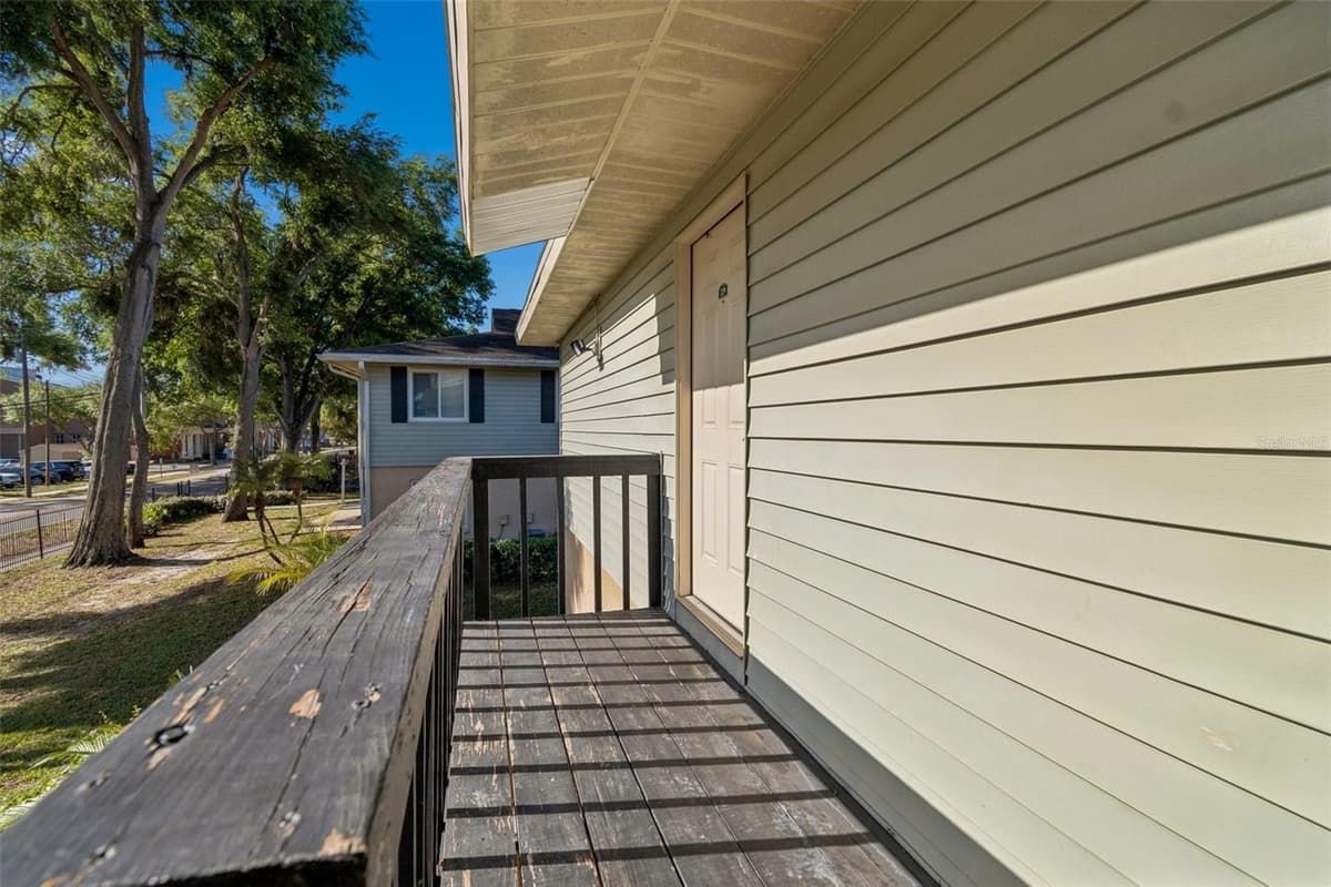 229 RED MAPLE PLACE — photo 3 of 45