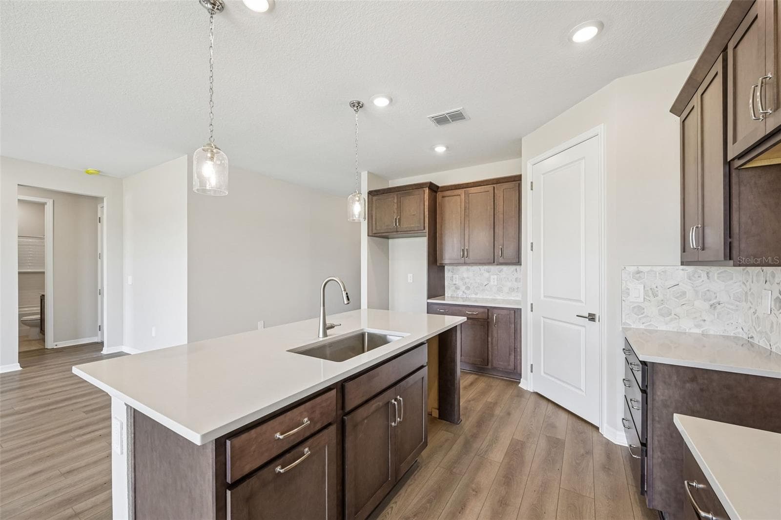 5919 FRESH FLORA DRIVE — photo 8 of 27