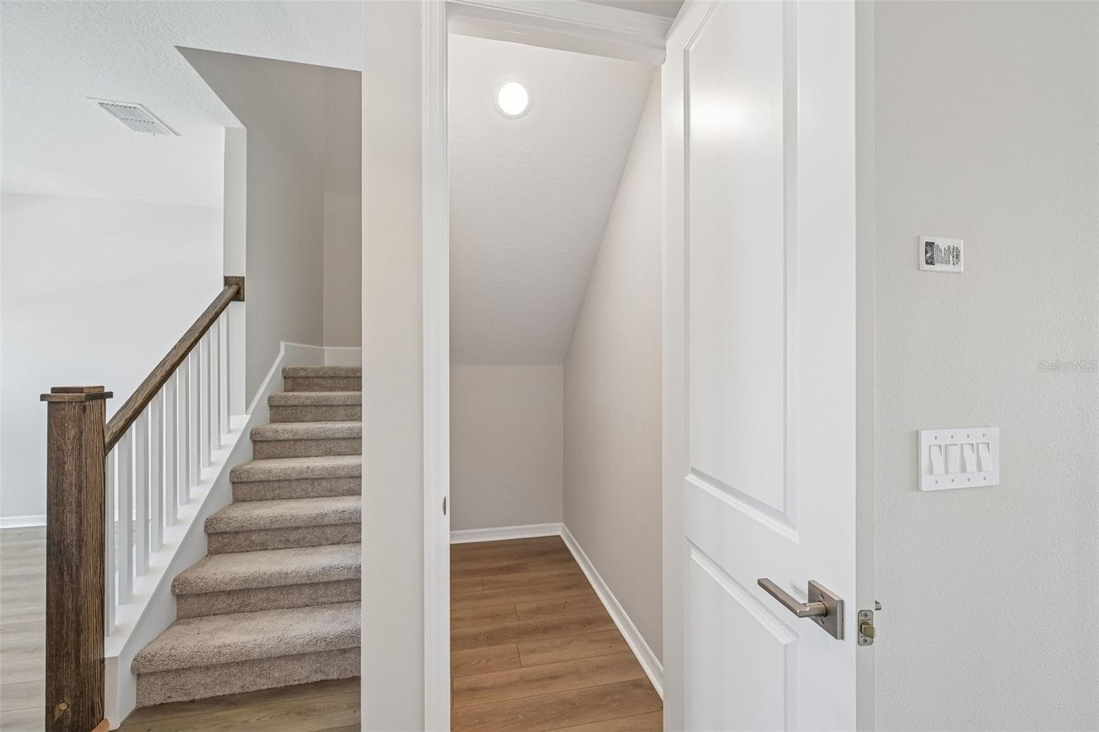 5919 FRESH FLORA DRIVE — photo 6 of 27