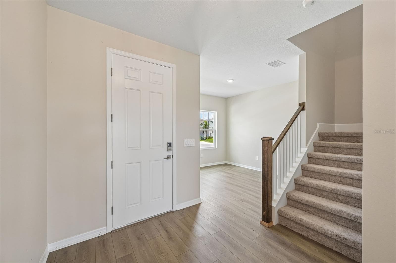 5919 FRESH FLORA DRIVE — photo 4 of 27
