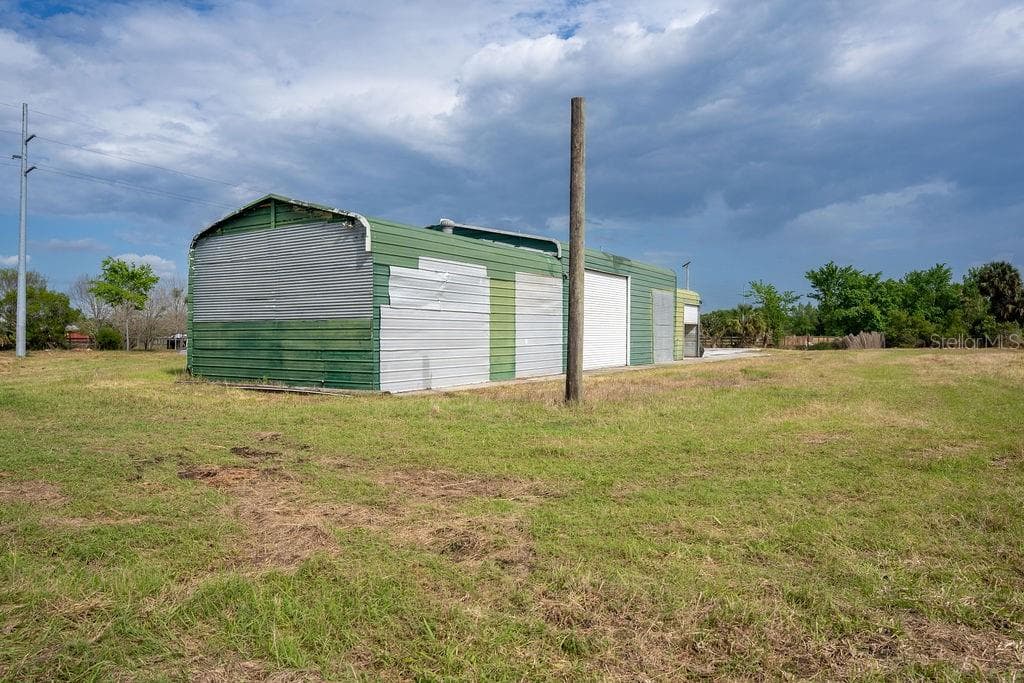 6029 US HIGHWAY 17 — photo 14 of 27