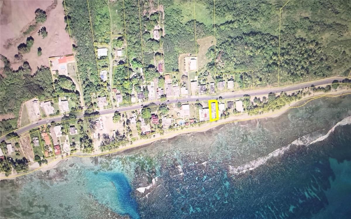Carr#3 BEACH FRONT HOUSE AVENUE — photo 16 of 17