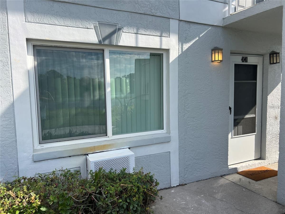 4141 DOLPHIN DRIVE — photo 3 of 27