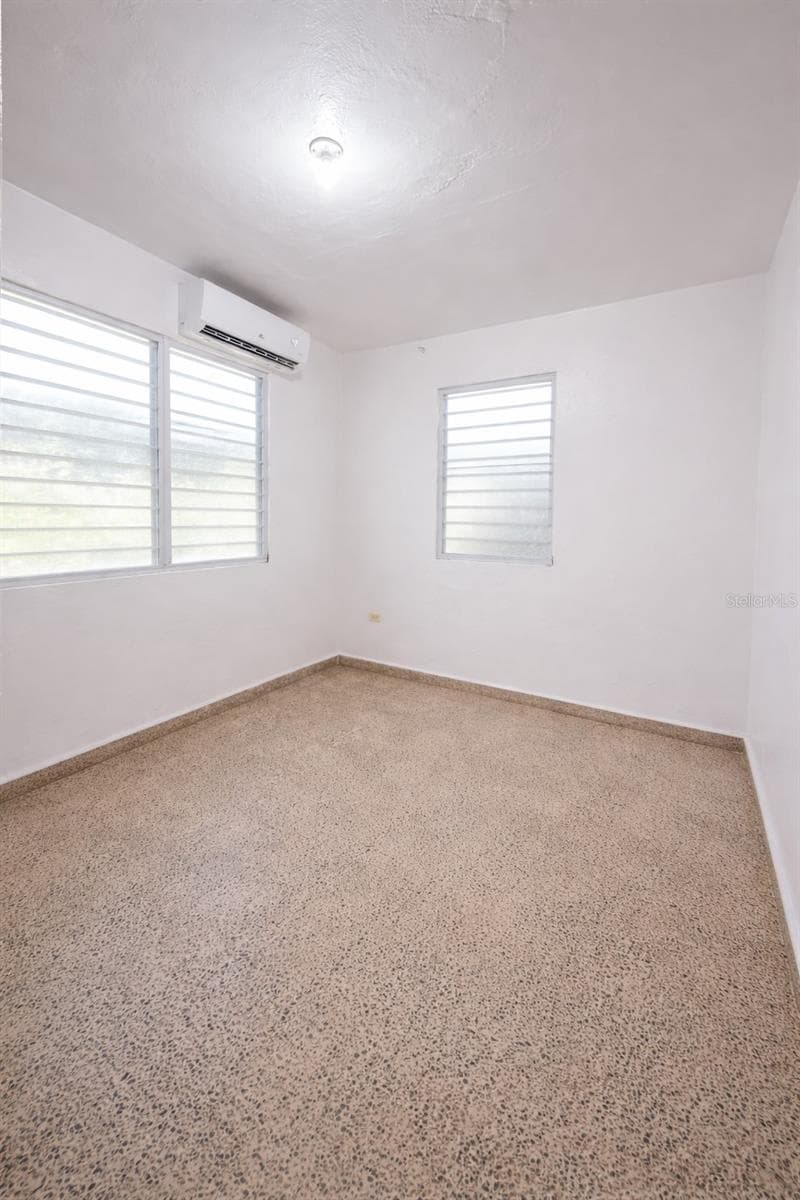 PR 7758 BO. GUARDARRAYA — photo 9 of 38