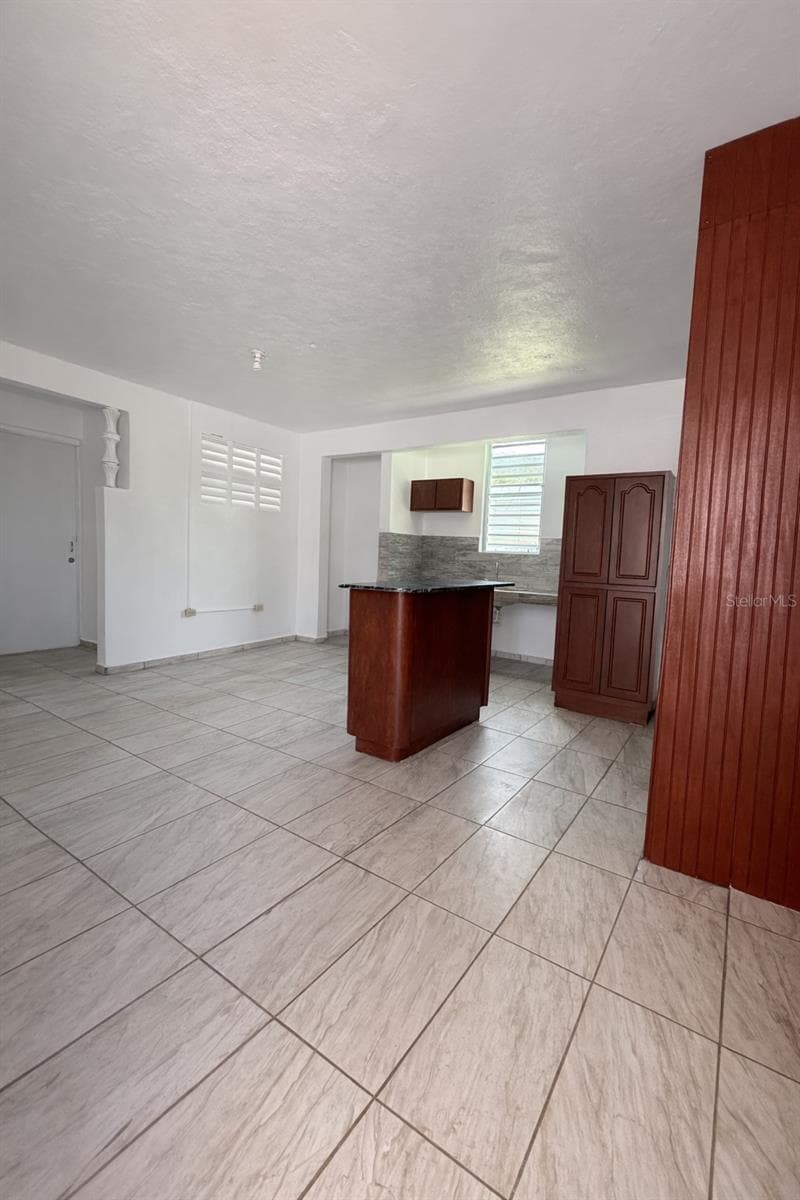 PR 7758 BO. GUARDARRAYA — photo 17 of 38