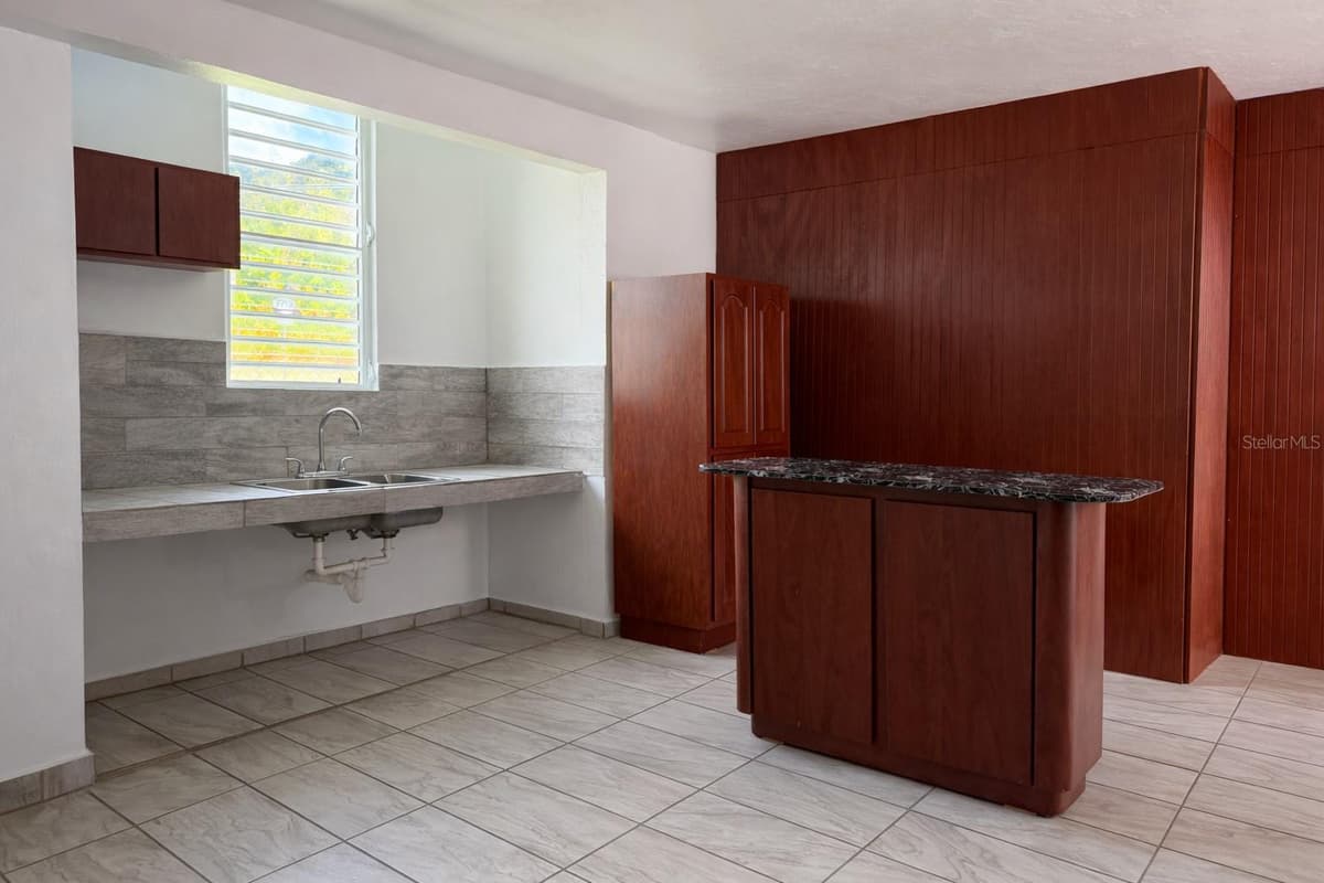 PR 7758 BO. GUARDARRAYA — photo 18 of 38