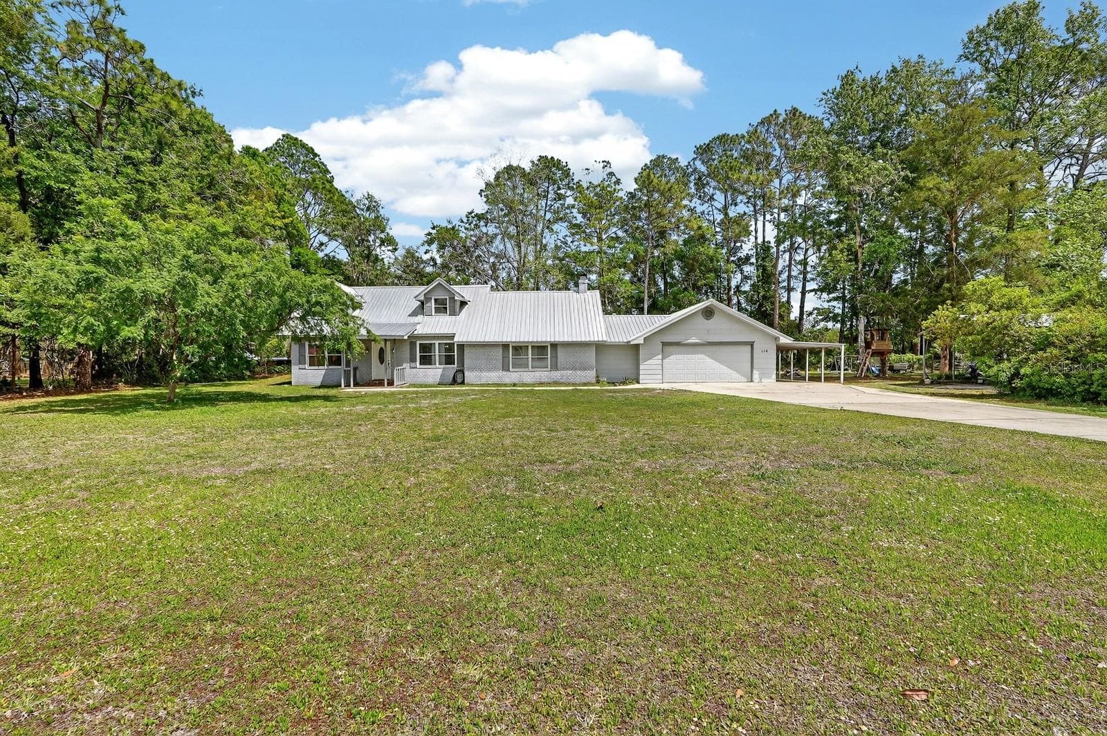 116 ROUND LAKE CIRCLE — photo 5 of 55