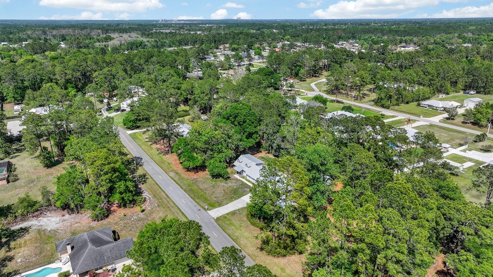 116 ROUND LAKE CIRCLE — photo 51 of 55