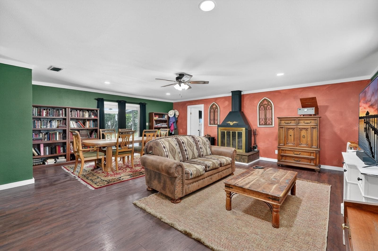 116 ROUND LAKE CIRCLE — photo 11 of 55