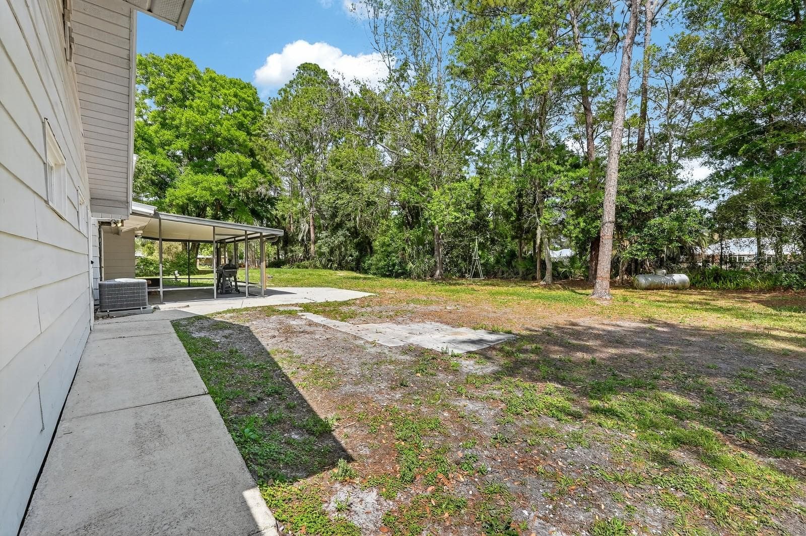 116 ROUND LAKE CIRCLE — photo 34 of 55