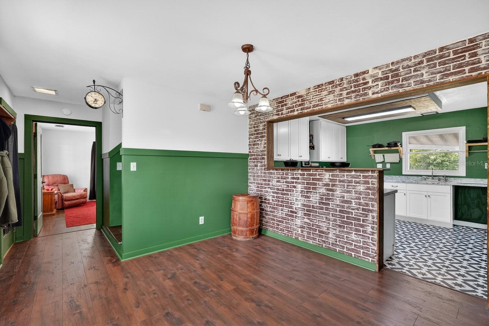 116 ROUND LAKE CIRCLE — photo 10 of 55