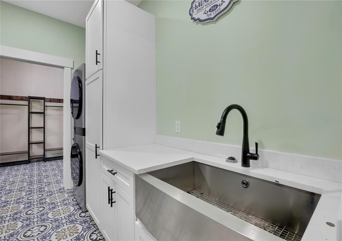 3991 BUCKHORN DRIVE — photo 37 of 82