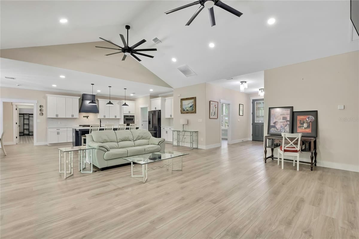 3991 BUCKHORN DRIVE — photo 10 of 82