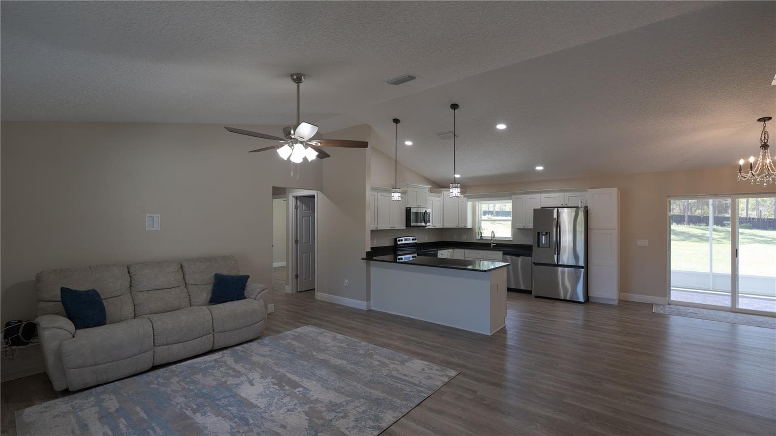 6374 RIO GRANDE DRIVE — photo 3 of 21