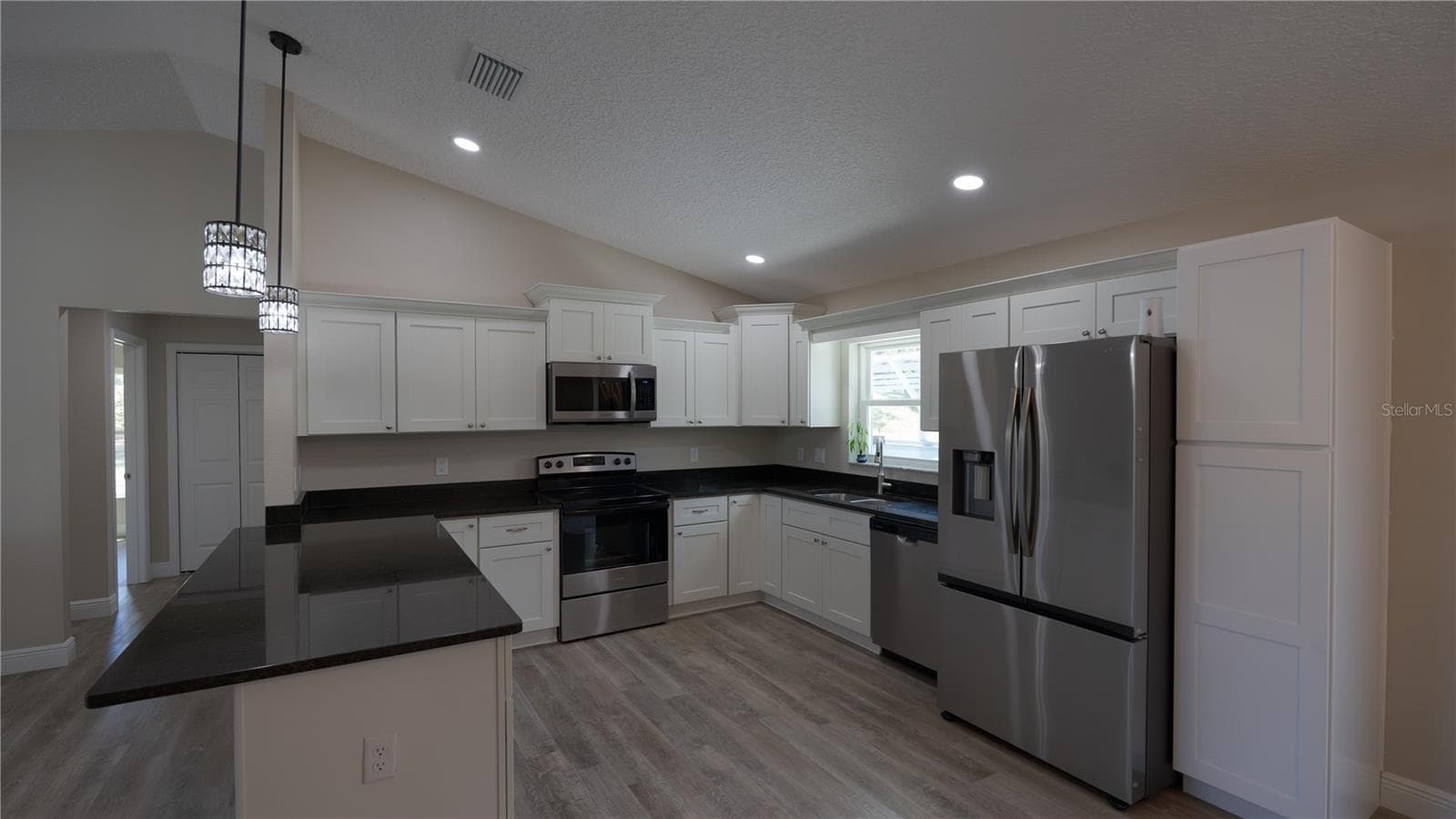 6374 RIO GRANDE DRIVE — photo 5 of 21