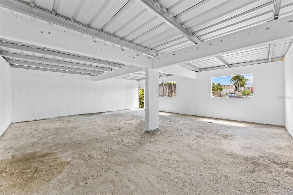 3RD STREET HERNAOS DAVILA — photo 19 of 34