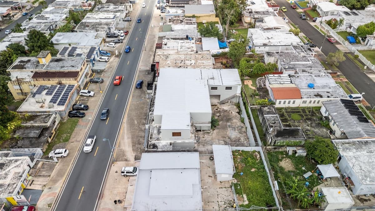 3RD STREET HERNAOS DAVILA — photo 29 of 34