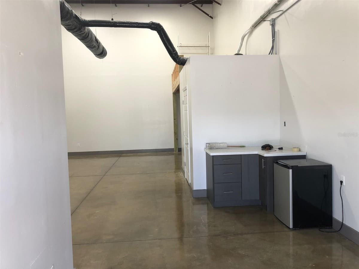 2323 STATE STREET — photo 3 of 13