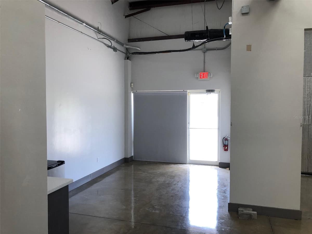 2323 STATE STREET — photo 8 of 13