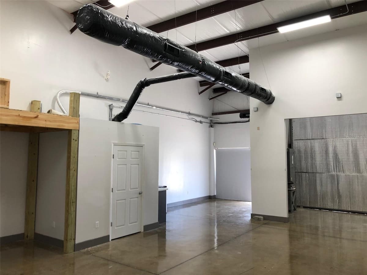 2323 STATE STREET — photo 4 of 13