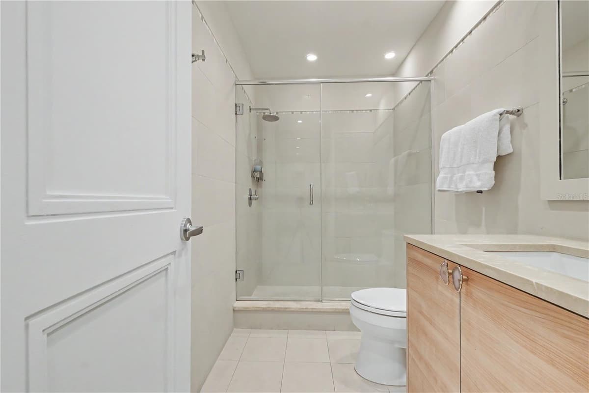 7000 Bahia Beach Boulvard LAS VENTANAS I — photo 20 of 32