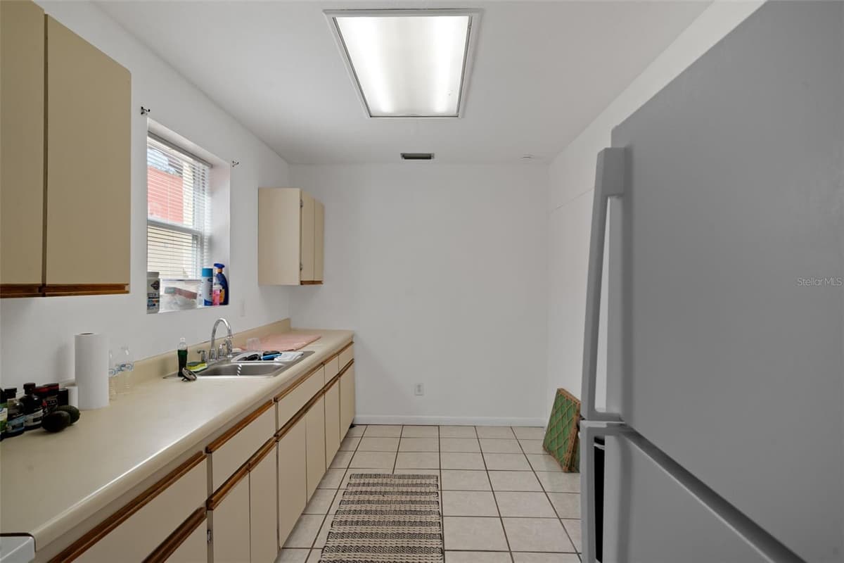 5437 29TH AVENUE — photo 7 of 60
