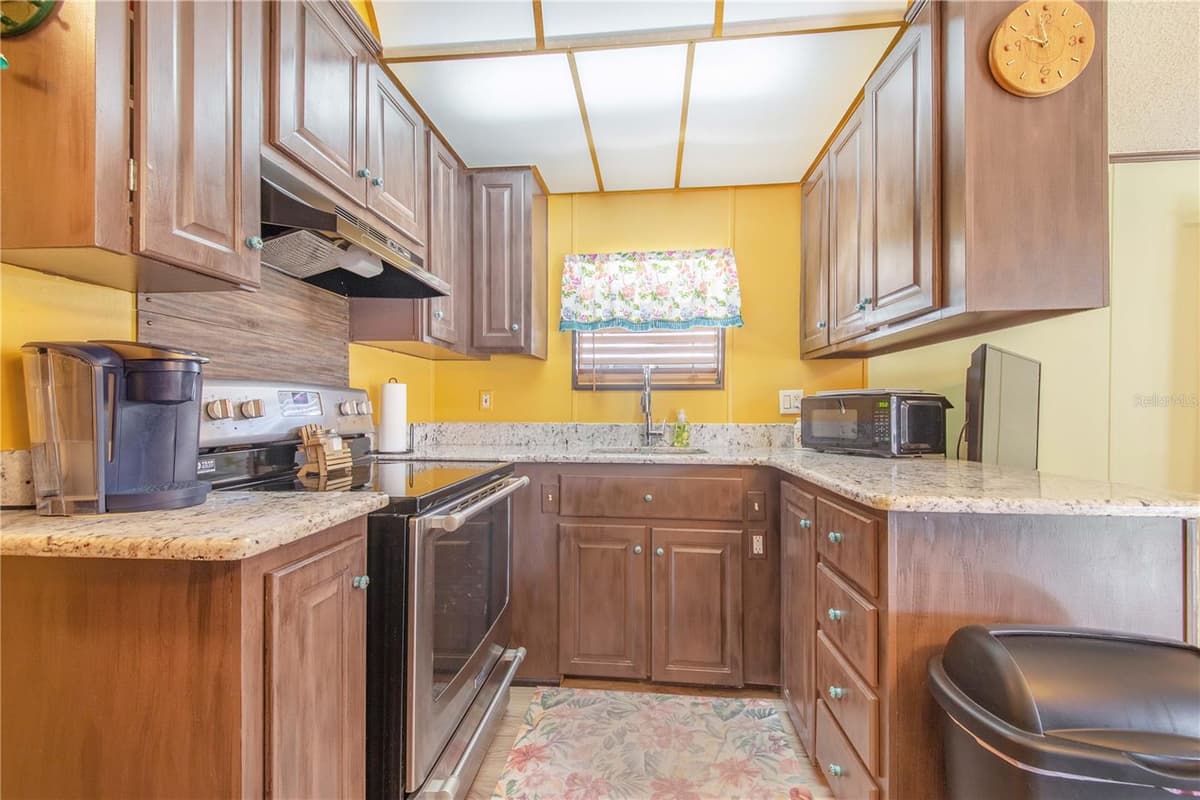 475 PINE LOOP — photo 9 of 42