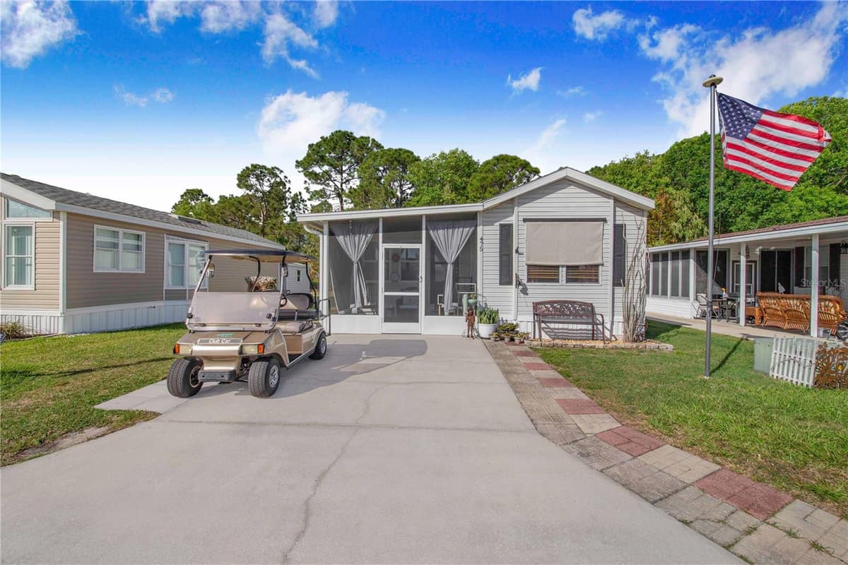 475 PINE LOOP — photo 1 of 42