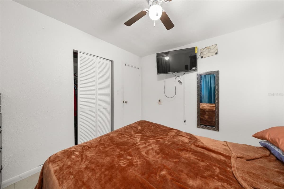 113 ANDERSON STREET — photo 28 of 38
