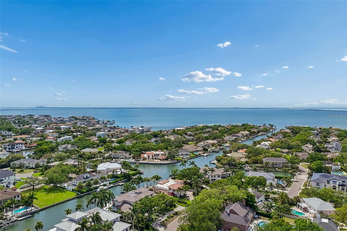 4808 CULBREATH ISLES ROAD — photo 4 of 82