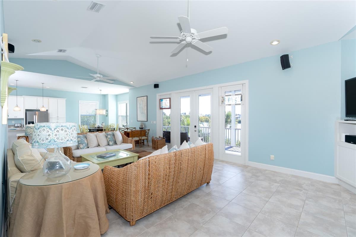 431 KETTLE HARBOR DRIVE — photo 15 of 64