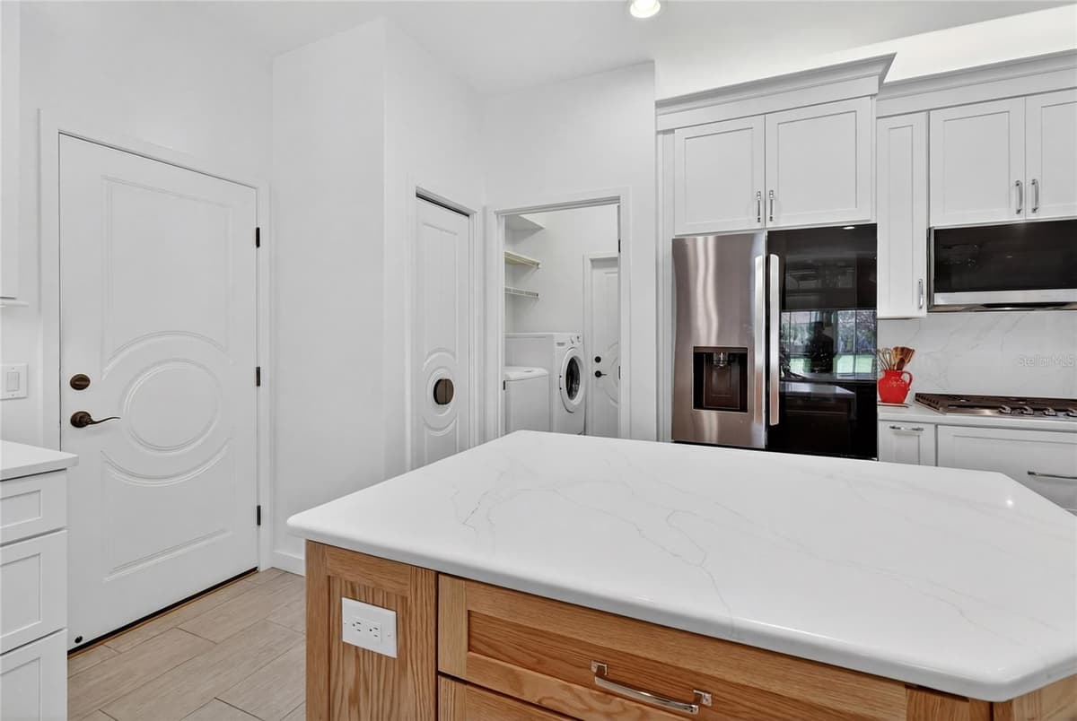 4120 LIMERICK DRIVE — photo 17 of 86