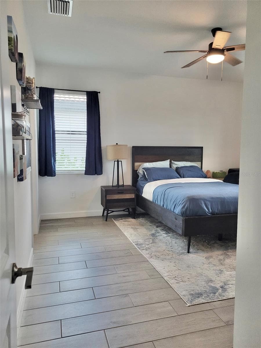 20273 HARTFORD BOULEVARD — photo 16 of 57